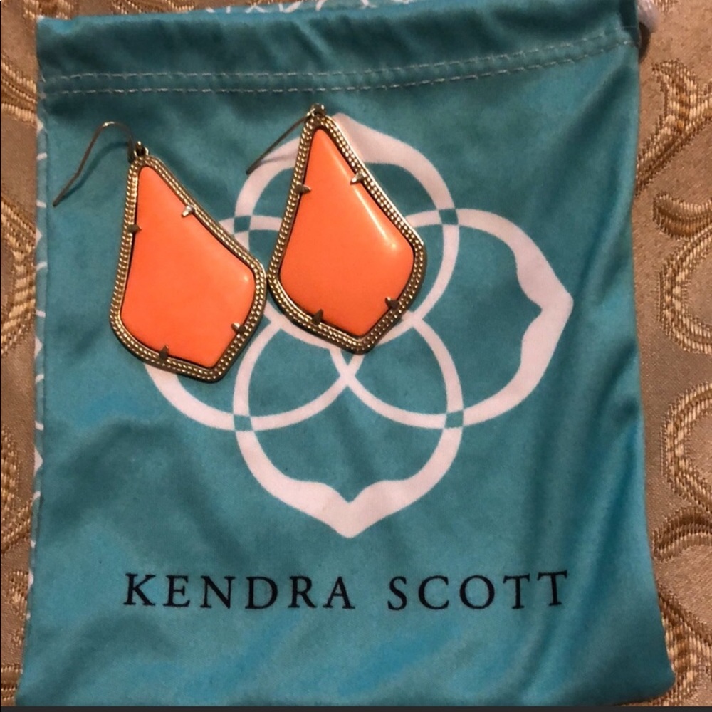 Kendra Scott coral Alexandra earrings
